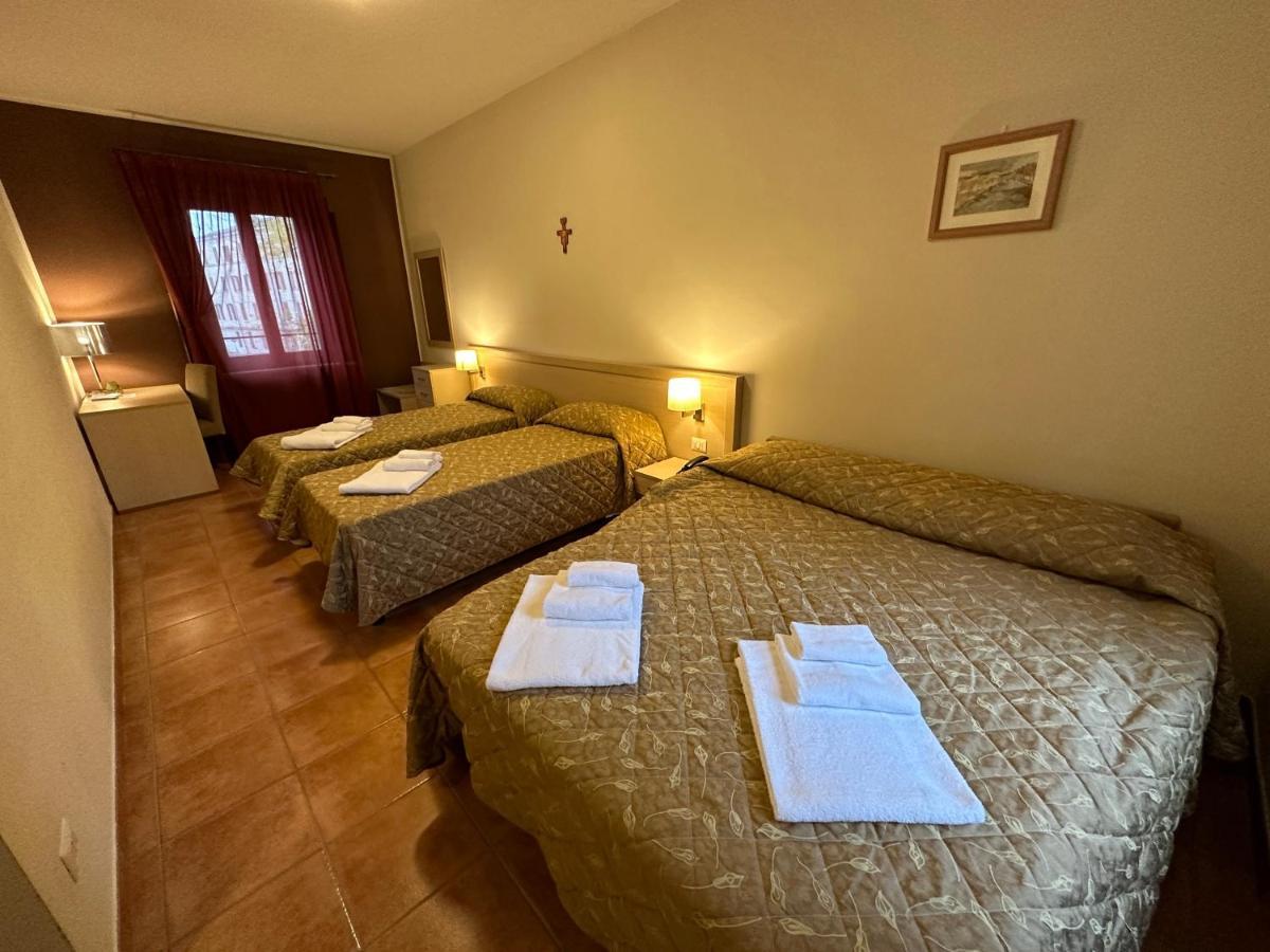 ヴェローナ Domus San Bernardino Bed & Breakfast エクステリア 写真