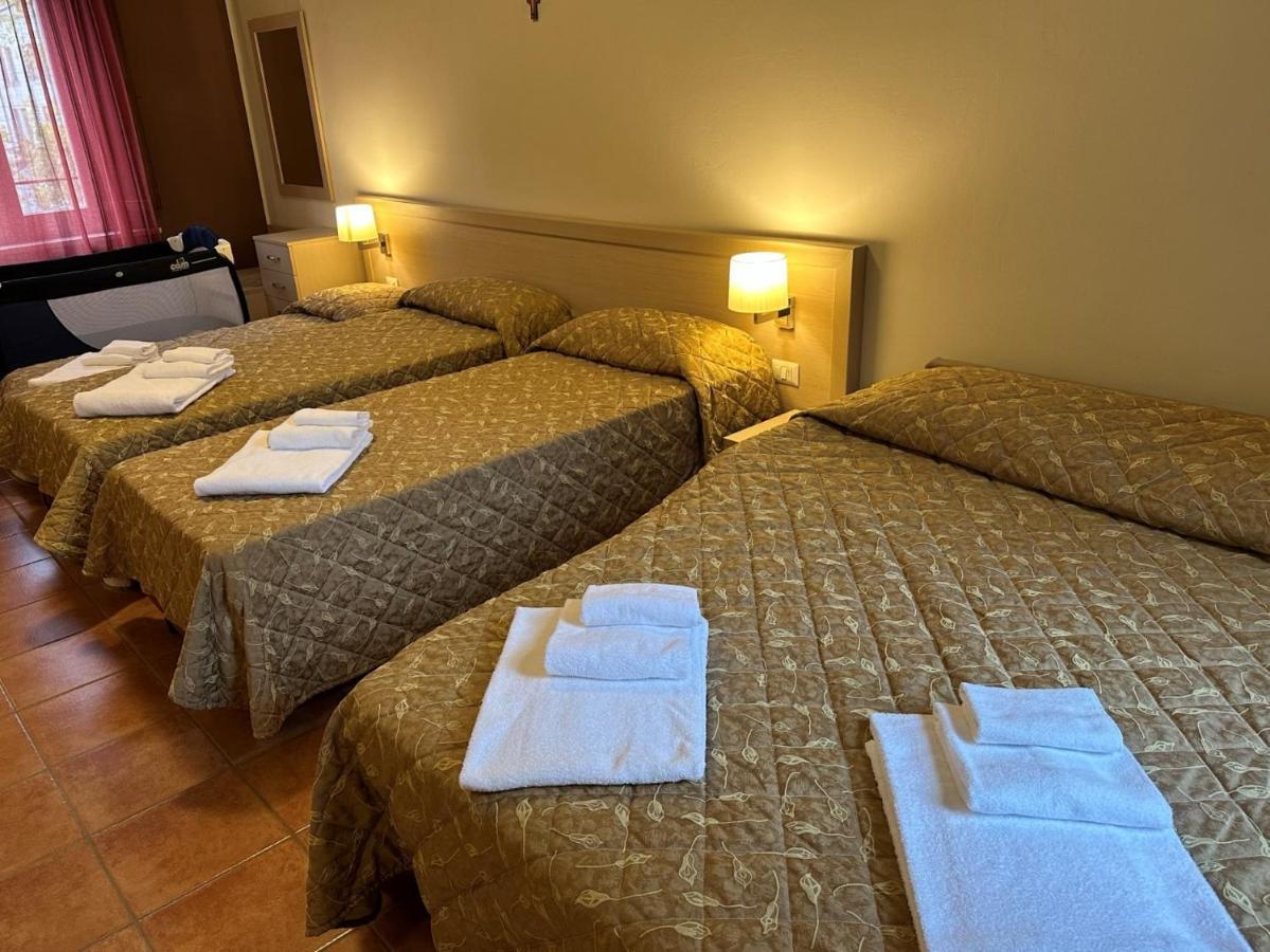 ヴェローナ Domus San Bernardino Bed & Breakfast エクステリア 写真