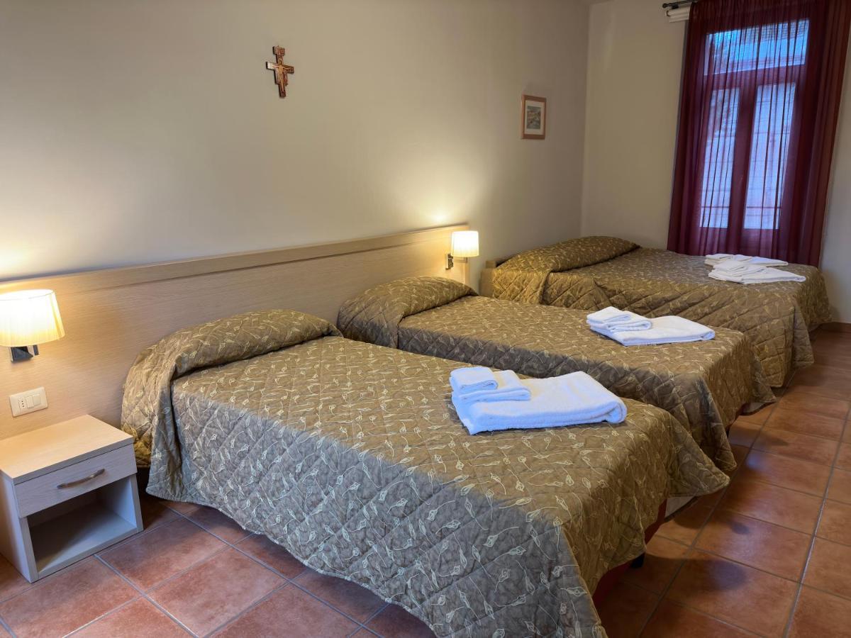ヴェローナ Domus San Bernardino Bed & Breakfast エクステリア 写真