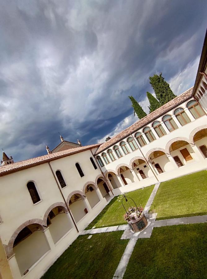 ヴェローナ Domus San Bernardino Bed & Breakfast エクステリア 写真